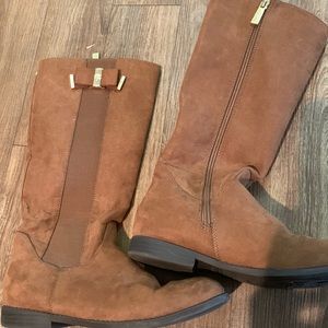 Michael Kors Girls youth size 4 boots
